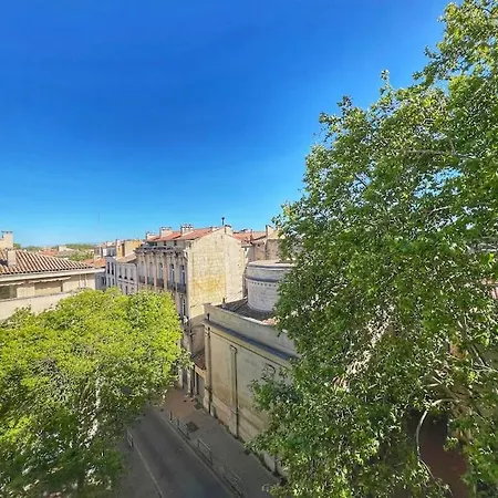 Apartment Nid Perche En Centre Historique D'avignon *